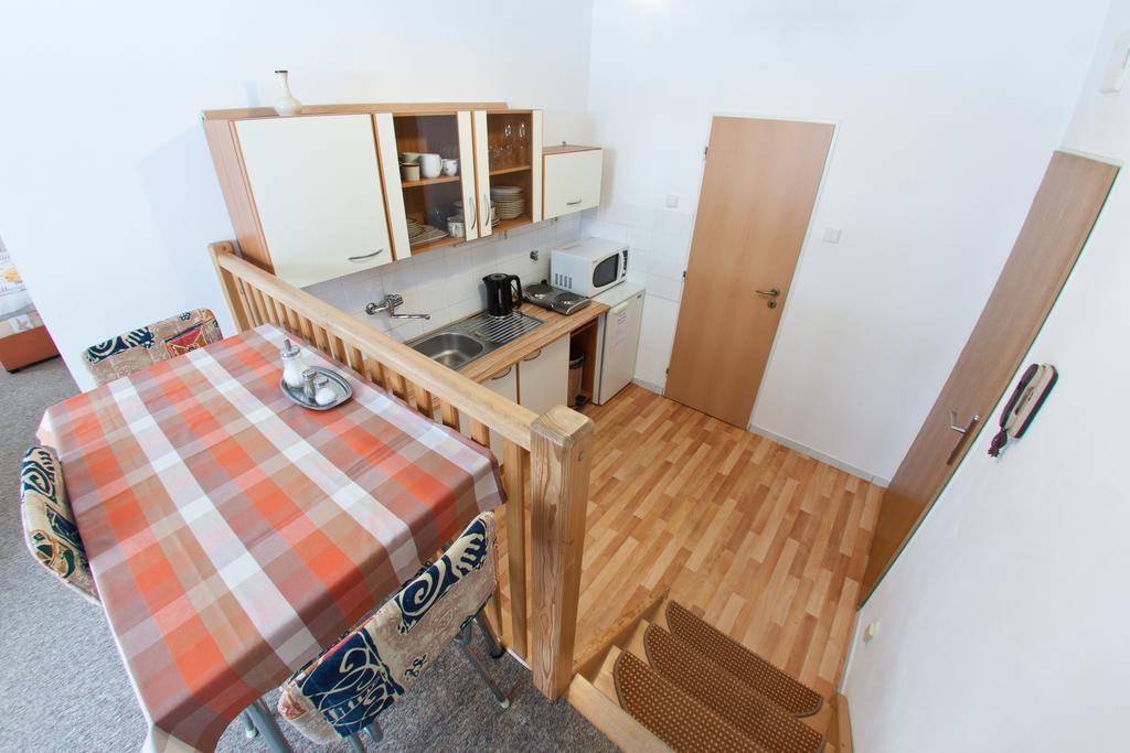 Apartmany - Penzion Smetanka Budweis Zimmer foto